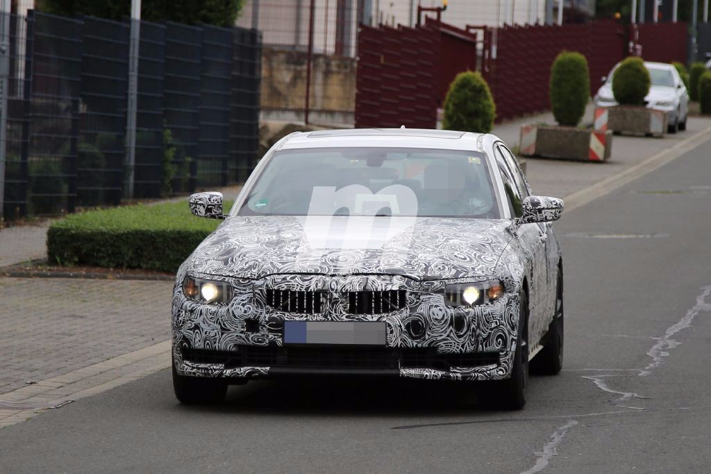 bmw-serie-3-2018-201628590_10.jpg