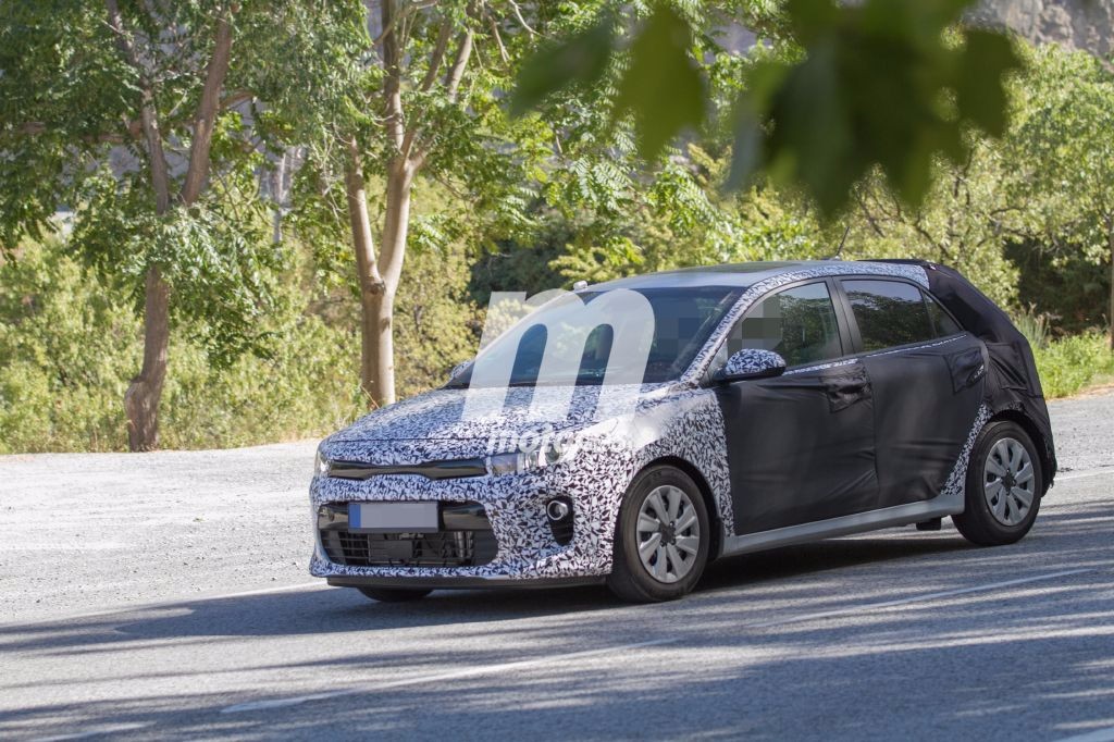 kia-rio-gt-line-2017-201629890_5.jpg