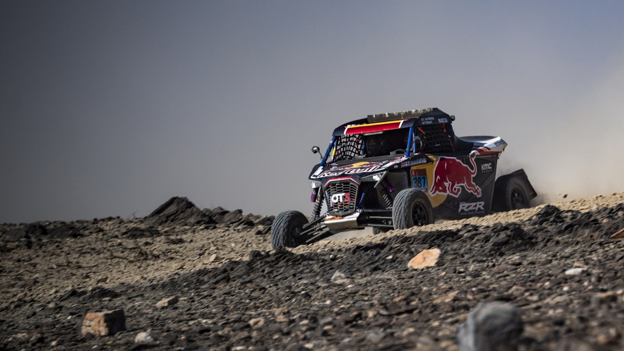 Santolino, Sainz o Gutiérrez, protagonistas del Dakar rumbo a Bisha