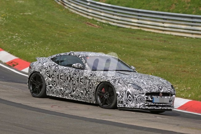 Jaguar F-Type 2017 - foto espía
