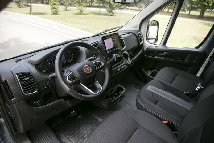 FIAT Ducato S8 2022 test, always connected