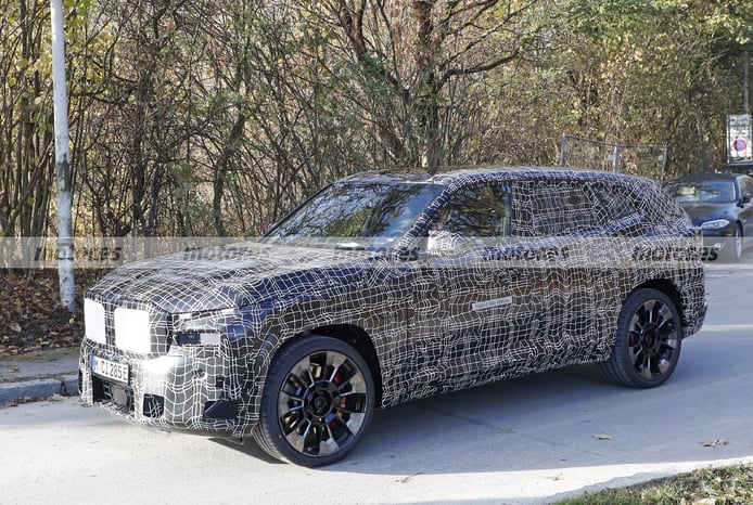 Foto espía BMW X8 2023 - exterior