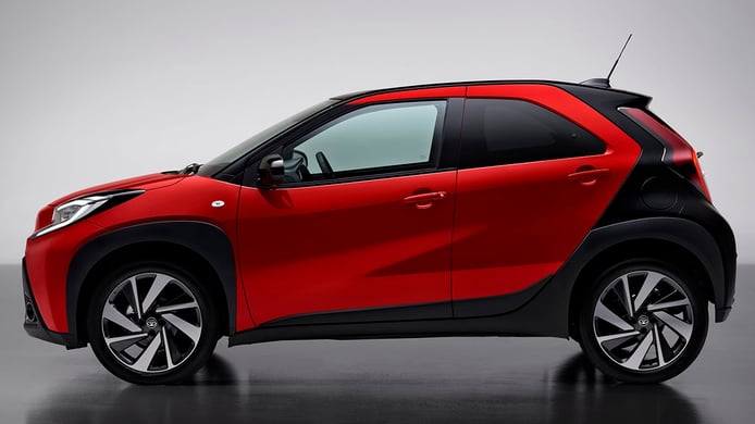 Toyota Aygo X Cross - lateral