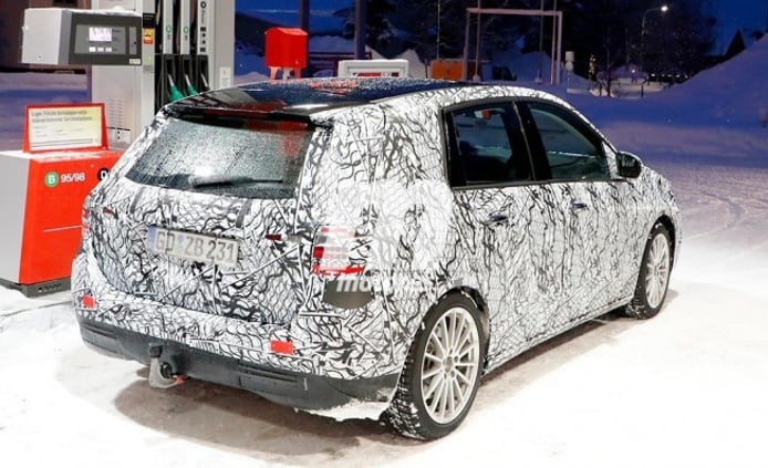 Mercedes Clase B 2019 - foto espía posterior Mercedes Clase B 2019 - foto espía posterior