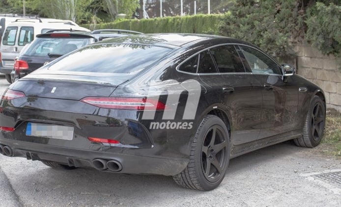 Mercedes-AMG GT 53 Coupé 4MATIC+ - foto espía posterior Mercedes-AMG GT 53 Coupé 4MATIC+ - foto espía posterior