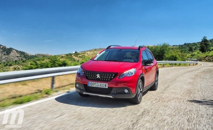 Peugeot 2008 GT Line 1.2 PureTech S&S 110 5v Peugeot 2008 GT Line 1.2 PureTech S&S 110 5v