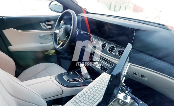 Mercedes Clase E 2020 - foto espía interior Mercedes Clase E 2020 - foto espía interior