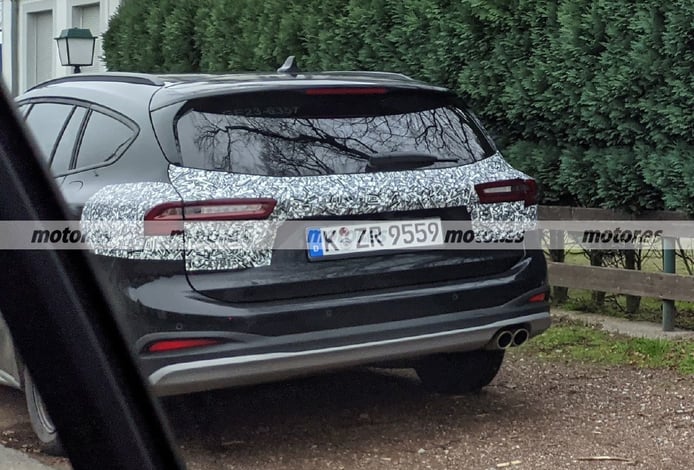 Foto espía Ford Focus SportBreak Active Facelift 2022 - exterior