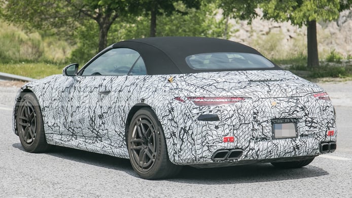 Mercedes SL 2022 - foto espía posterior