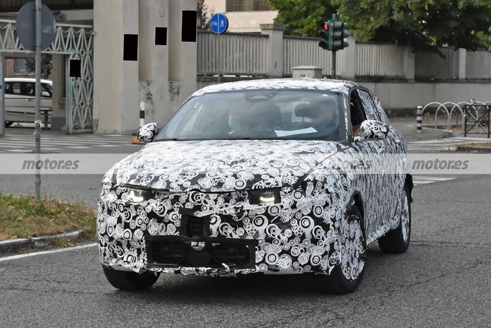 Spy photo Alfa Romeo Tonale 2022 - exterior