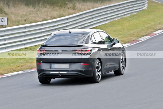 Foto espía Volkswagen ID.5 GTX 2022 en Nürburgring - exterior