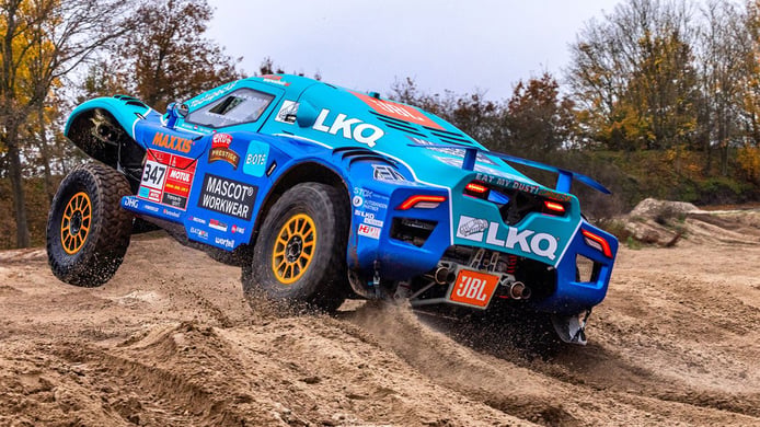 los-coronel-cambian-the-beast-por-un-century-cr6-para-el-dakar-2022