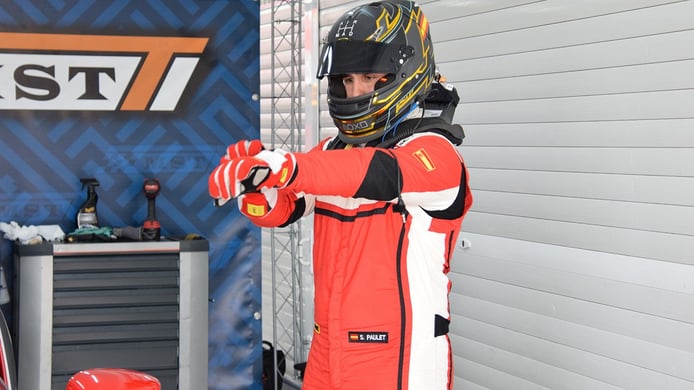 Sergio Paulet en el Ferrari Challenge en Cheste