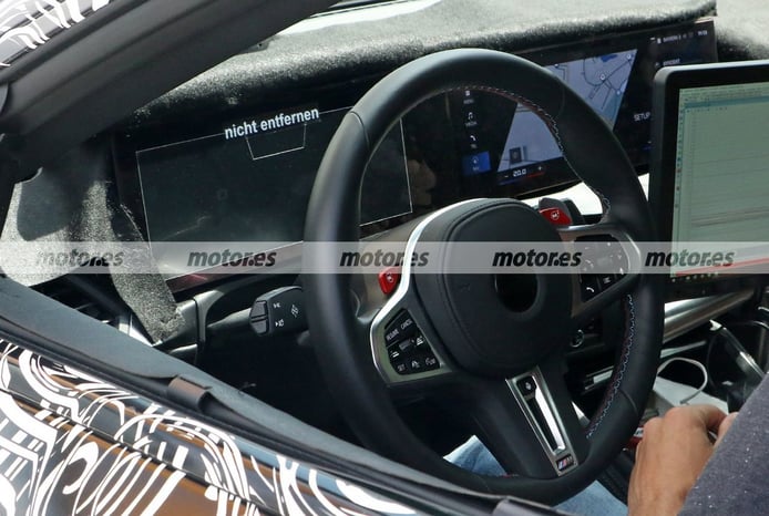 Spy photo BMW M2 Coupé 2023 - interior