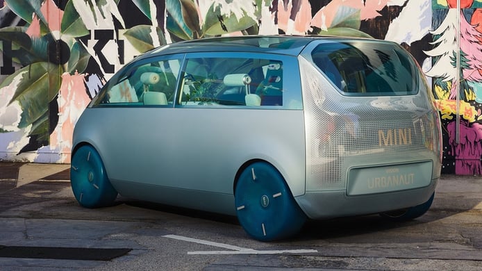 MINI Vision Urbanaut - posterior