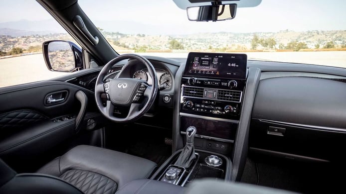 Infiniti QX80 2022 - interior