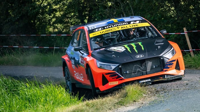 Thierry Neuville closes the first stage of the Ypres Rally in front