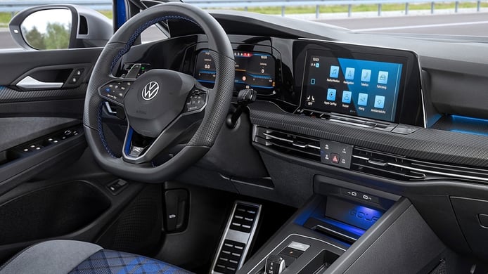 Volkswagen Golf R Variant 2022 - interior