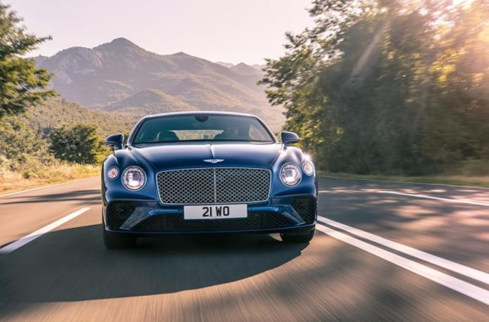 Bentley Continental GT 2018 - frontal Bentley Continental GT 2018 - frontal
