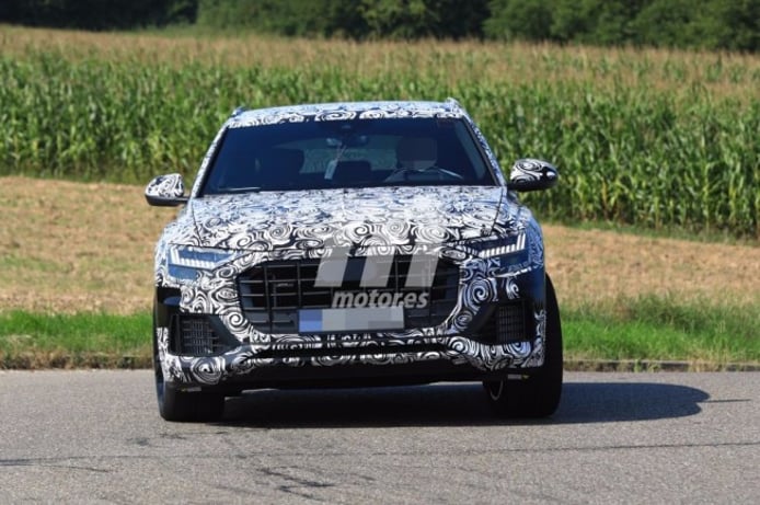 Audi SQ8 2018 - foto espía frontal Audi SQ8 2018 - foto espía frontal