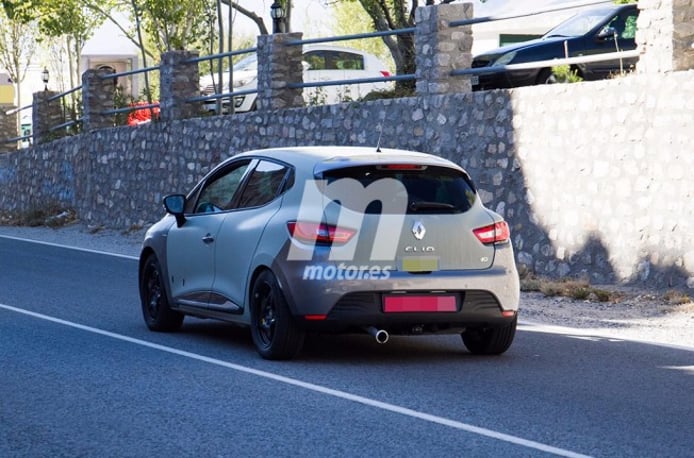 Renault Clio 2019 - foto espía posterior Renault Clio 2019 - foto espía posterior