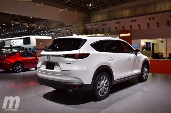 Mazda CX-8 2018 - posterior Mazda CX-8 2018 - posterior