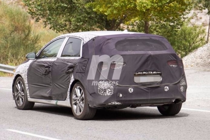 Kia Cee'd 2018 - foto espía Kia Cee'd 2018 - foto espía