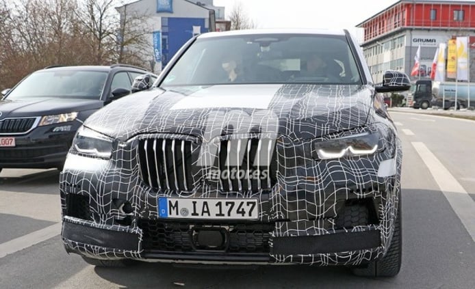 BMW X5 M 2019 - foto espía frontal BMW X5 M 2019 - foto espía frontal
