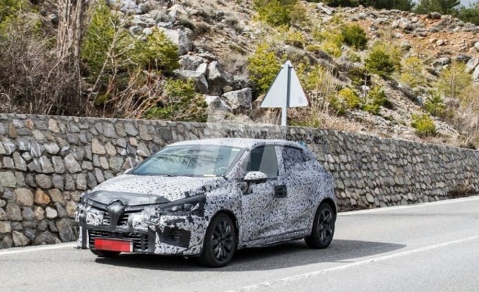 Renault Clio 2019 - foto espía Renault Clio 2019 - foto espía