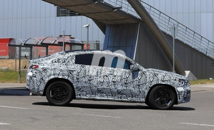 Mercedes Clase GLE Coupé 2020 - foto espía lateral Mercedes Clase GLE Coupé 2020 - foto espía lateral