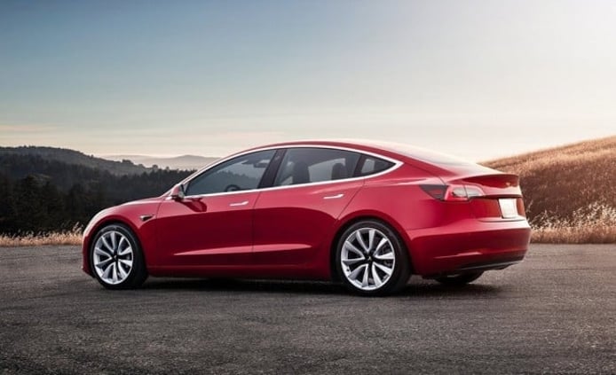 Tesla Model 3 - posterior Tesla Model 3 - posterior