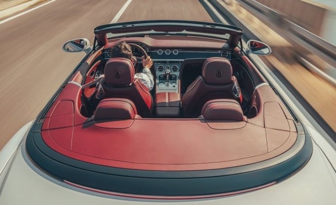 Bentley Continental GT Convertible 2019 - posterior Bentley Continental GT Convertible 2019 - posterior