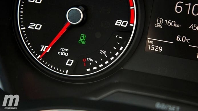 SEAT Ibiza TGI - interior