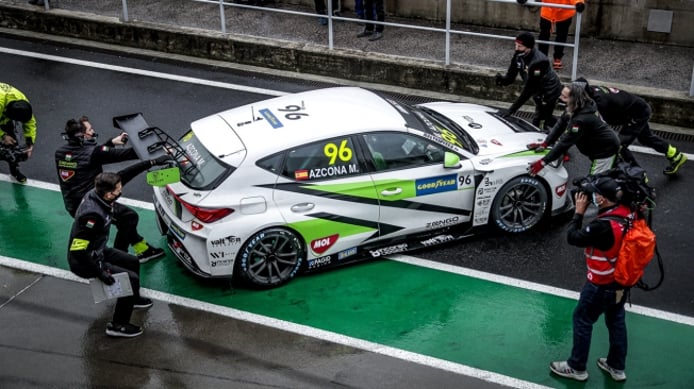 Doblete de Esteban Guerrieri en los mojados libres del WTCR en Hungría