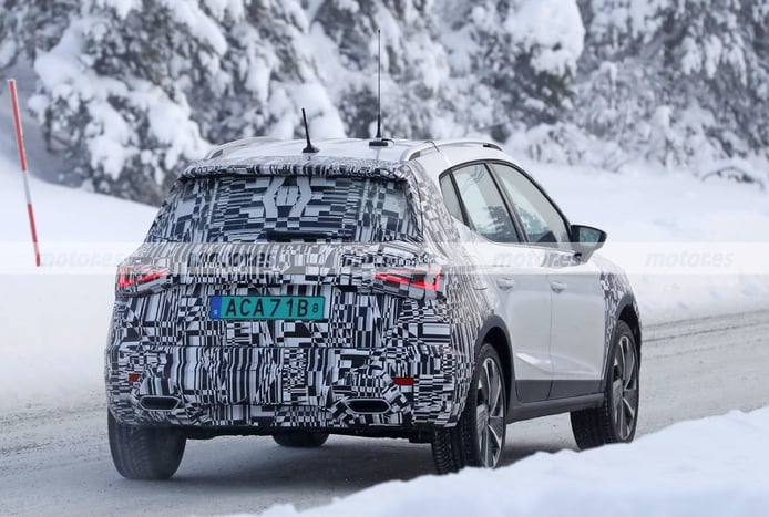 Foto espía SEAT Arona Facelift 2021 - exterior