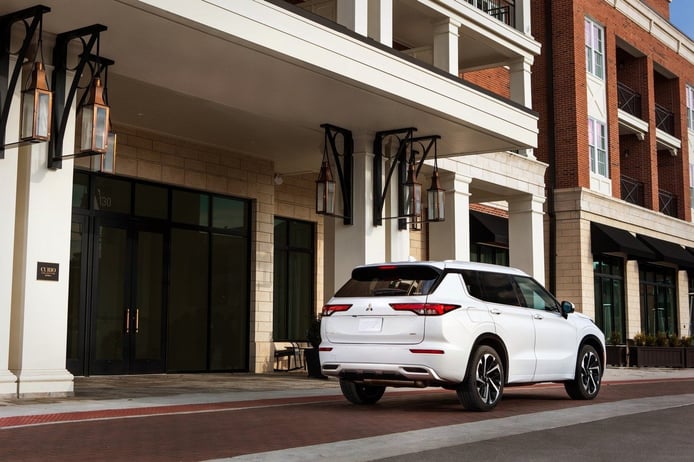 Foto Mitsubishi Outlander 2022 - exterior