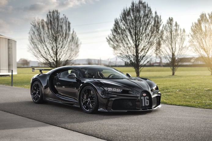 Bugatti chiron 300