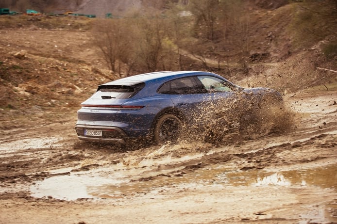 Test Porsche Taycan Cross Turismo 2021, three-dimensional versatility