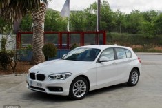 BMW Serie 1 118D AUTOMATICO, NAVEGACION, SENSORES TRASEROS, A.CALEFACTABLES