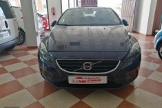 Volvo V 40 2.0 D3 Momentum Auto