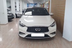 Infiniti Q30