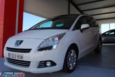 Peugeot 5008 Allure 1.6 HDI 115 FAP