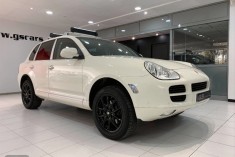 Porsche Cayenne -