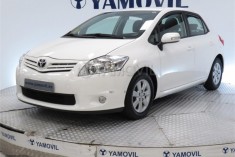 Toyota Auris 90D Active