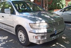 Mitsubishi Space Wagon 2.4 GDI GLX