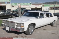 Cadillac Deville Limusina