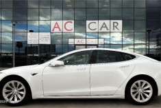 Tesla Model S 75