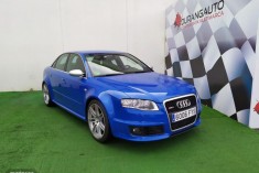 Audi A4 RS4 4.2 V8 FSI quattro