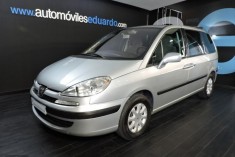 Peugeot 807 ST 2.2 HDI