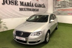 Volkswagen Passat 2.0 TDI 140 DSG Advance BlueMotion Tech